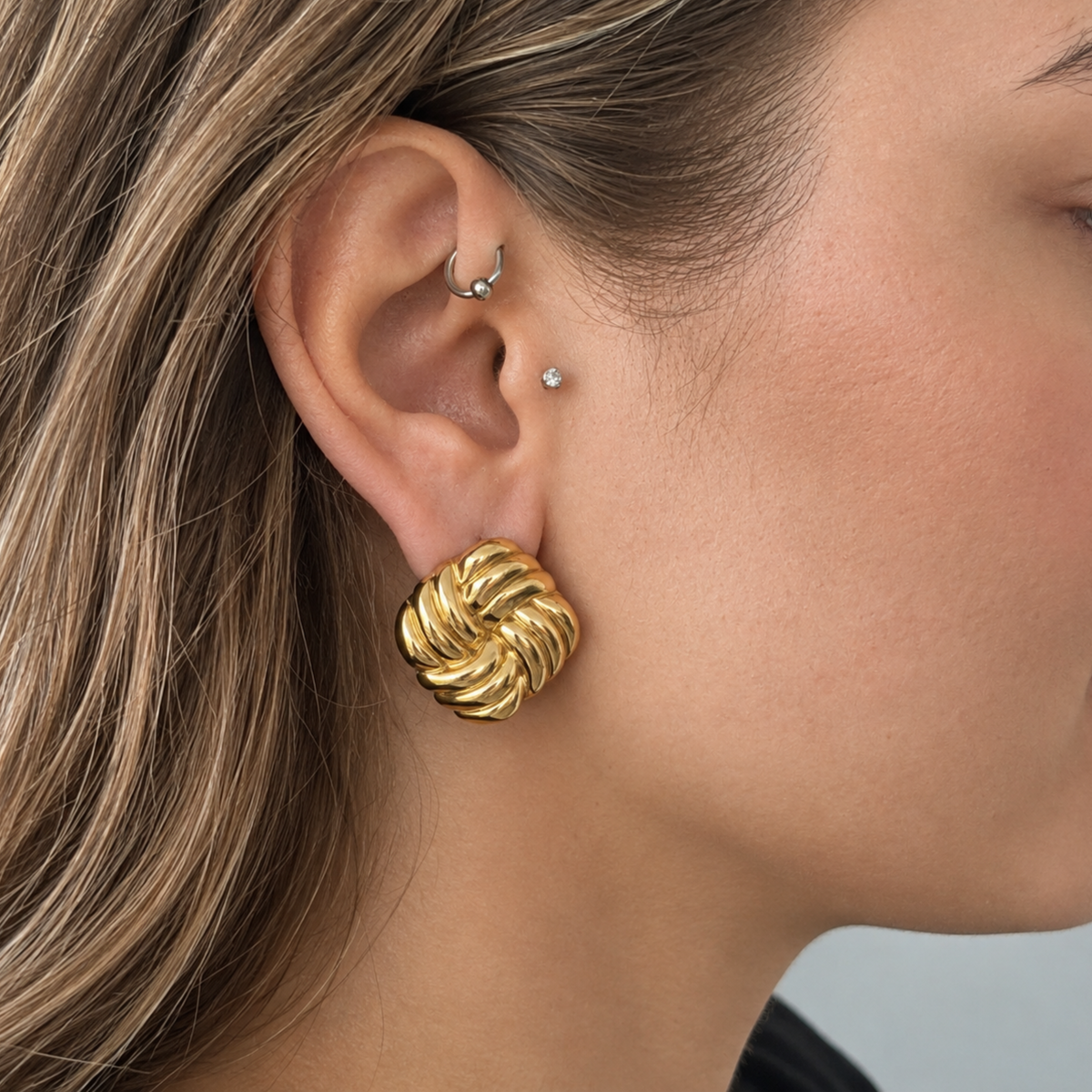 Knot Earrings - Gold